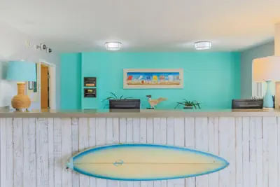 Photo 5 - Surf & Sand Hotel