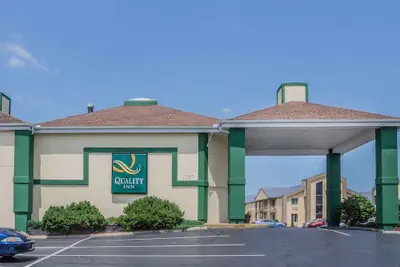 Photo 2 - Quality Inn Port Clinton Waterfront