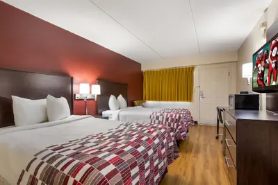 Photo 2 - Red Roof Inn Shelbyville