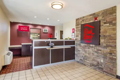 Photo 5 - Red Roof Inn Shelbyville