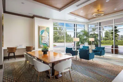 Photo 3 - DoubleTree by Hilton San Diego Bayside