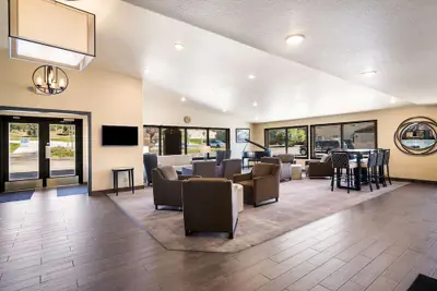 Photo 4 - Best Western Golden Spike Inn & Suites