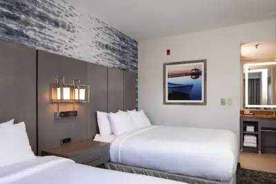 Photo 5 - Embassy Suites by Hilton Portland Maine