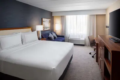 Photo 5 - DoubleTree by Hilton Ann Arbor North
