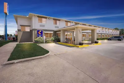Photo 2 - Comfort Inn Marion