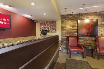 Photo 3 - Red Roof Inn Detroit - Warren