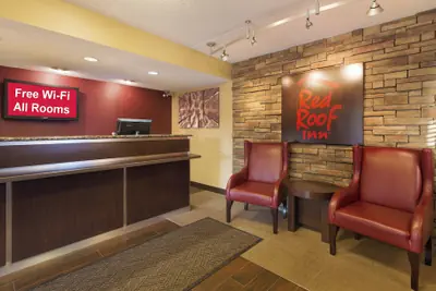 Photo 5 - Red Roof Inn Detroit - Warren