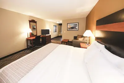 Photo 5 - La Quinta Inn by Wyndham Sandusky near Cedar Point