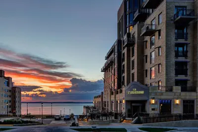 Photo 2 - The Edgewater
