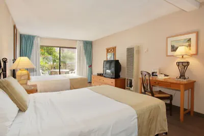 Photo 5 - Oceanside Marina Suites