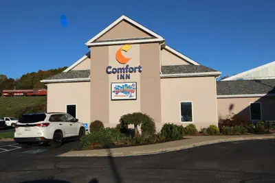 Photo 2 - Comfort Inn Splash Harbor