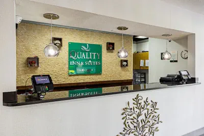 Photo 5 - Quality Inn & Suites Greenville - Haywood Mall