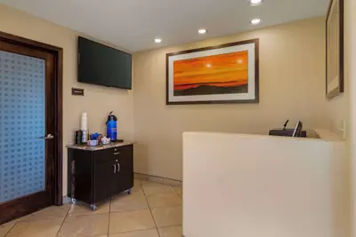 Photo 4 - Best Western Desert Inn