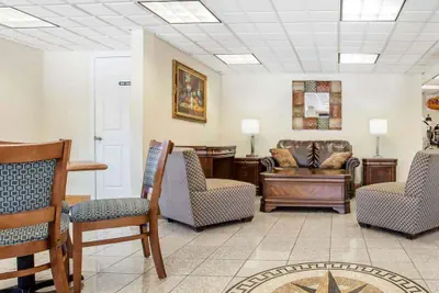 Photo 4 - Quality Inn Macon West