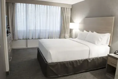 Photo 5 - Holiday Inn Fargo by IHG