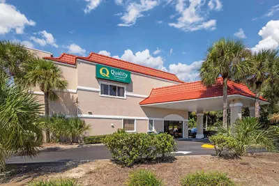 Photo 2 - Quality Inn & Suites St Augustine Beach Area