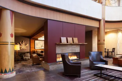 Photo 3 - Sheraton Anchorage Hotel