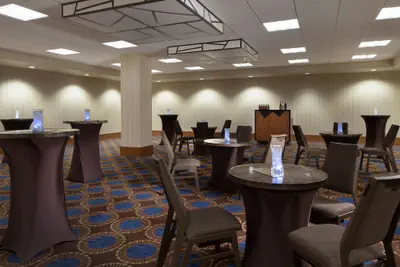 Photo 4 - Sheraton Anchorage Hotel