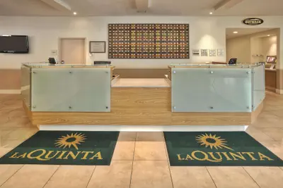 Photo 3 - La Quinta Inn & Suites by Wyndham Danbury