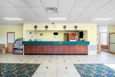 Photo 3 - OYO Hotel Oklahoma City South I-35 and SE 29th