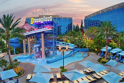 Photo 2 - Disneyland Hotel