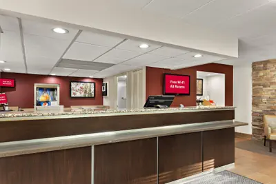 Photo 3 - Red Roof Inn Cleveland - Westlake