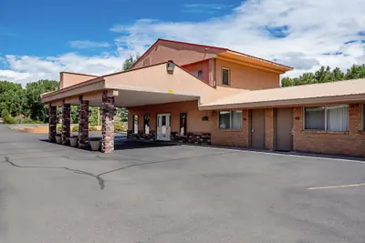 Photo 2 - Rodeway Inn Gunnison - Crested Butte