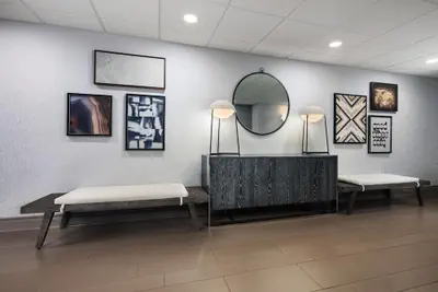 Photo 3 - La Quinta Inn & Suites by Wyndham Downtown Asheville