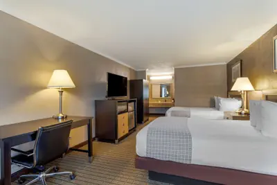 Photo 5 - Best Western Smoky Mountain Inn
