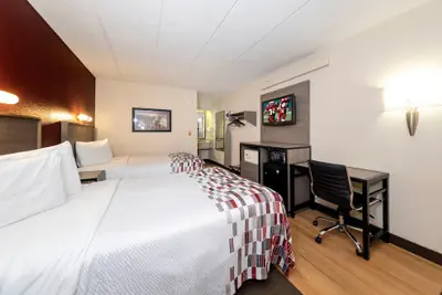 Photo 5 - Red Roof Inn Edison