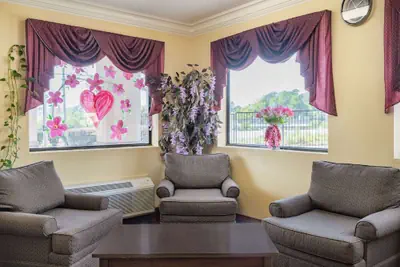 Photo 4 - Days Inn by Wyndham Macon I-475