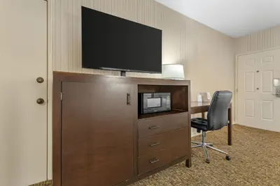 Photo 4 - Best Western Plus Big America