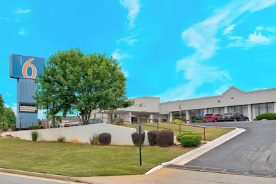Photo 2 - Motel 6 Conyers, GA