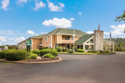 Photo 2 - Quality Inn Bloomsburg