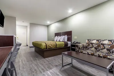 Photo 4 - Scottish Inn and Suites