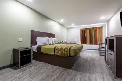 Photo 5 - Scottish Inn and Suites