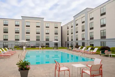 Photo 2 - Holiday Inn East Windsor - Cranbury Area by IHG