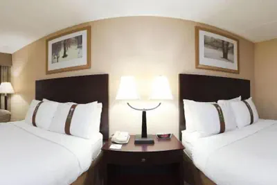 Photo 5 - Holiday Inn Cleveland-S Independence by IHG
