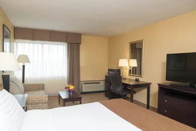 Photo 5 - Holiday Inn Cleveland-S Independence by IHG