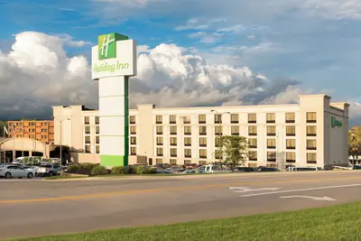 Photo 2 - Holiday Inn Cleveland-S Independence by IHG