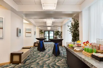 Photo 5 - Embassy Suites by Hilton San Luis Obispo