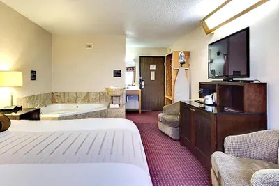 Photo 5 - Fireside Inn and Suites