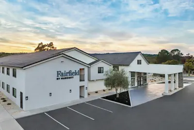 Photo 2 - Fairfield by Marriott Inn & Suites Atascadero Paso Robles