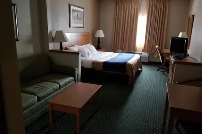 Photo 3 - Comfort Inn Jamestown South