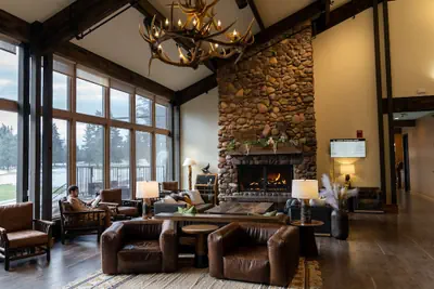 Photo 4 - Grouse Mountain Lodge
