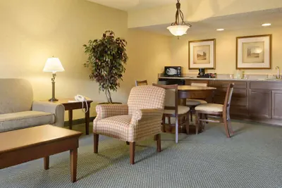 Photo 3 - Red Lion Hotel Wenatchee City Center