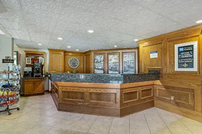 Photo 5 - Best Western Plus Westbank