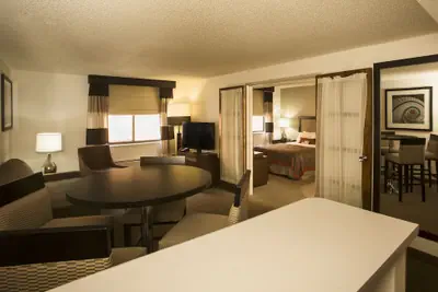 Photo 4 - Ramada by Wyndham Marquette