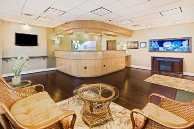 Photo 3 - Holiday Inn & Suites Clearwater Beach S-Harbourside by IHG