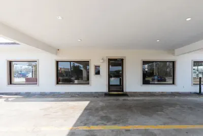 Photo 3 - OYO Hotel DeRidder Hwy 171 North